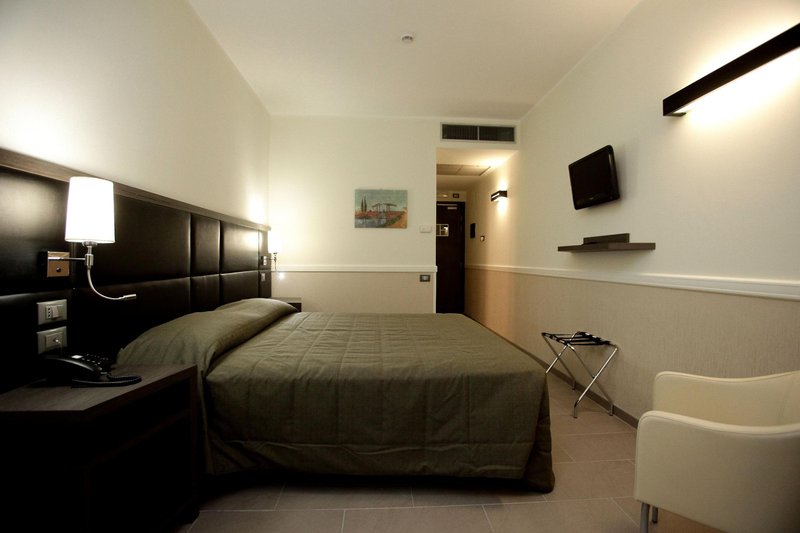 Hotel Artis Roma, Rome